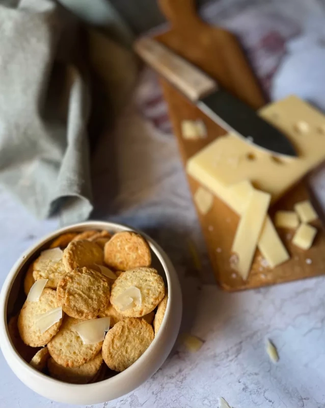 APERO slané sušienky - Francúzsky ementál 100g 1