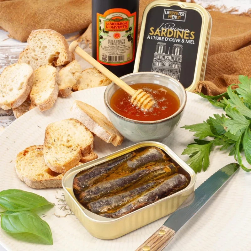 Sardinky v olivovom oleji a mede La Parisienne 115g