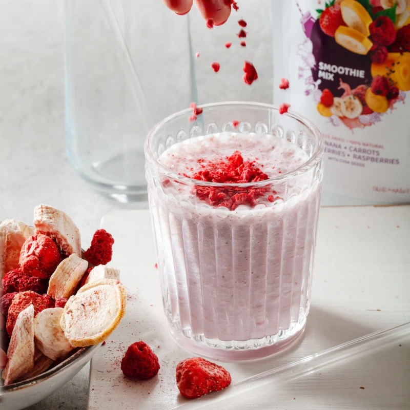 Smoothie instantný lyofilizovaný nápoj - Mix BANÁN, MALINA, JAHODA, MRKVA (500ml / 23g)